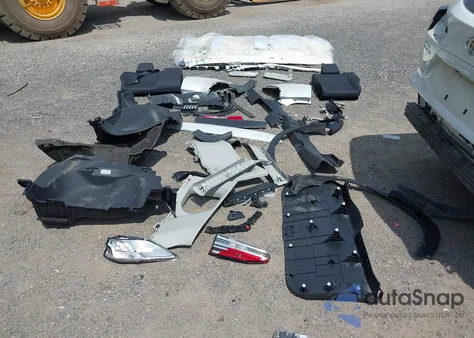 2023 Toyota Corolla Cross Le z USA, uszkodzony, nr VIN 7MUCAAAG2PV040900